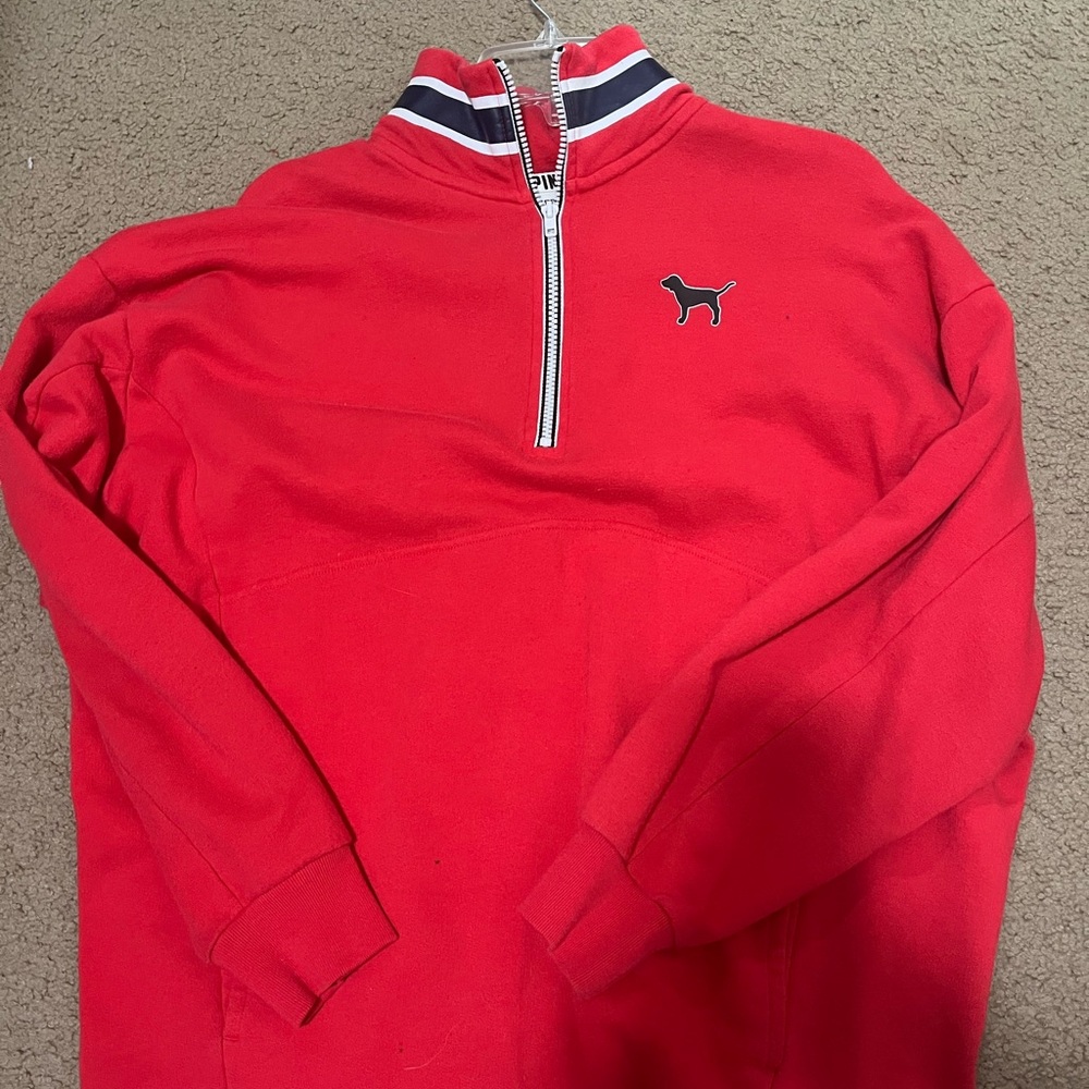 kinda worn but doesn’t have stains